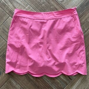 VINEYARD VINES Performance Pink Skort with scalloped hem Size 10